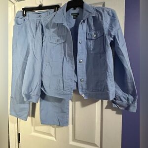 Lauren Ralph Lauren Jacket and capri Set is a size 12.